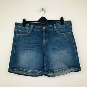 Torrid Women's 18 Shorts Blue Premium Medium Wash Whiskered Denim Bermuda C